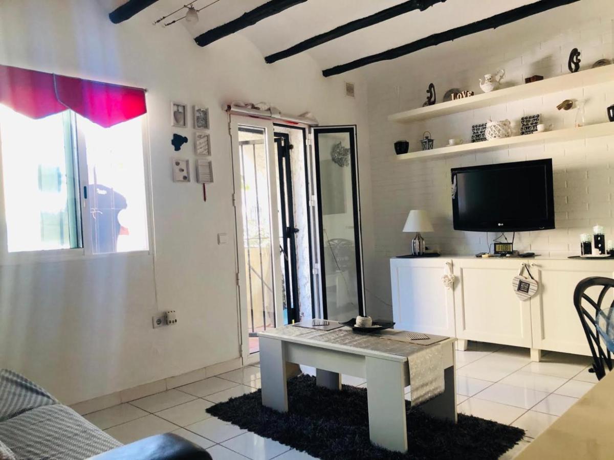 Apartamento Castell Del Mar Apartment